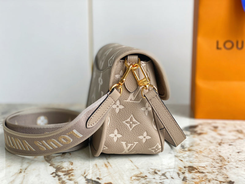 BFWD - LOV Bags - 919 Bags Fashion Waves