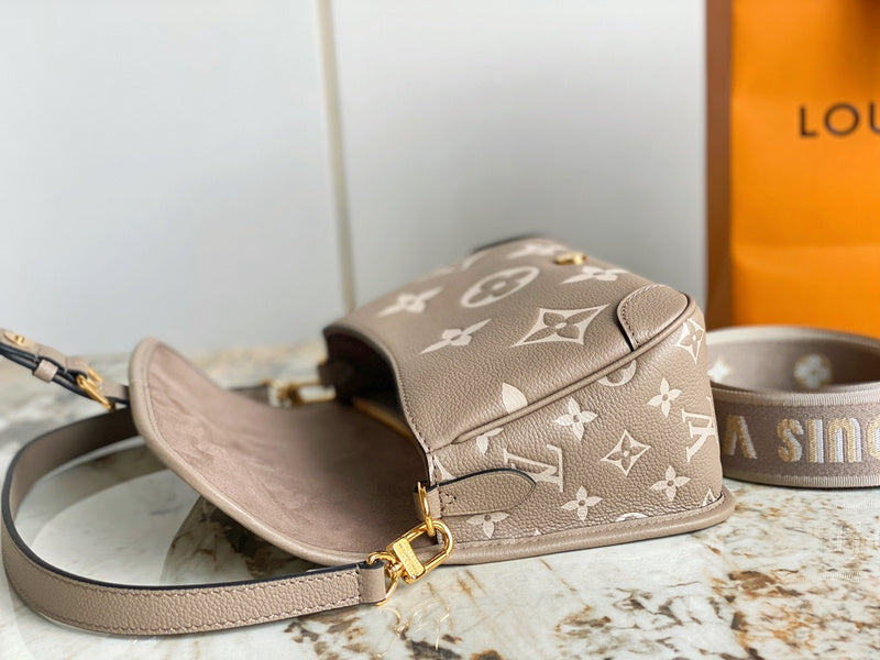 BFWD - LOV Bags - 919 Bags Fashion Waves
