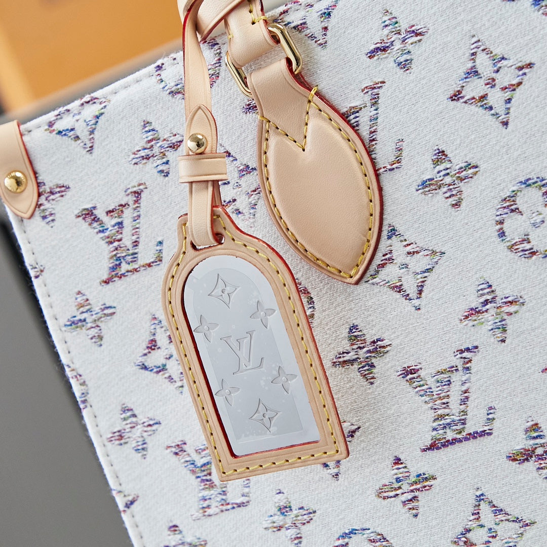 New Fashion Bags LV OnTheGo Monogram M24708 sneakeronline