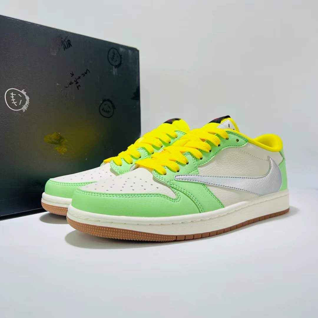 Designer Air Jordan 1 × Travis Scott DN6901 092