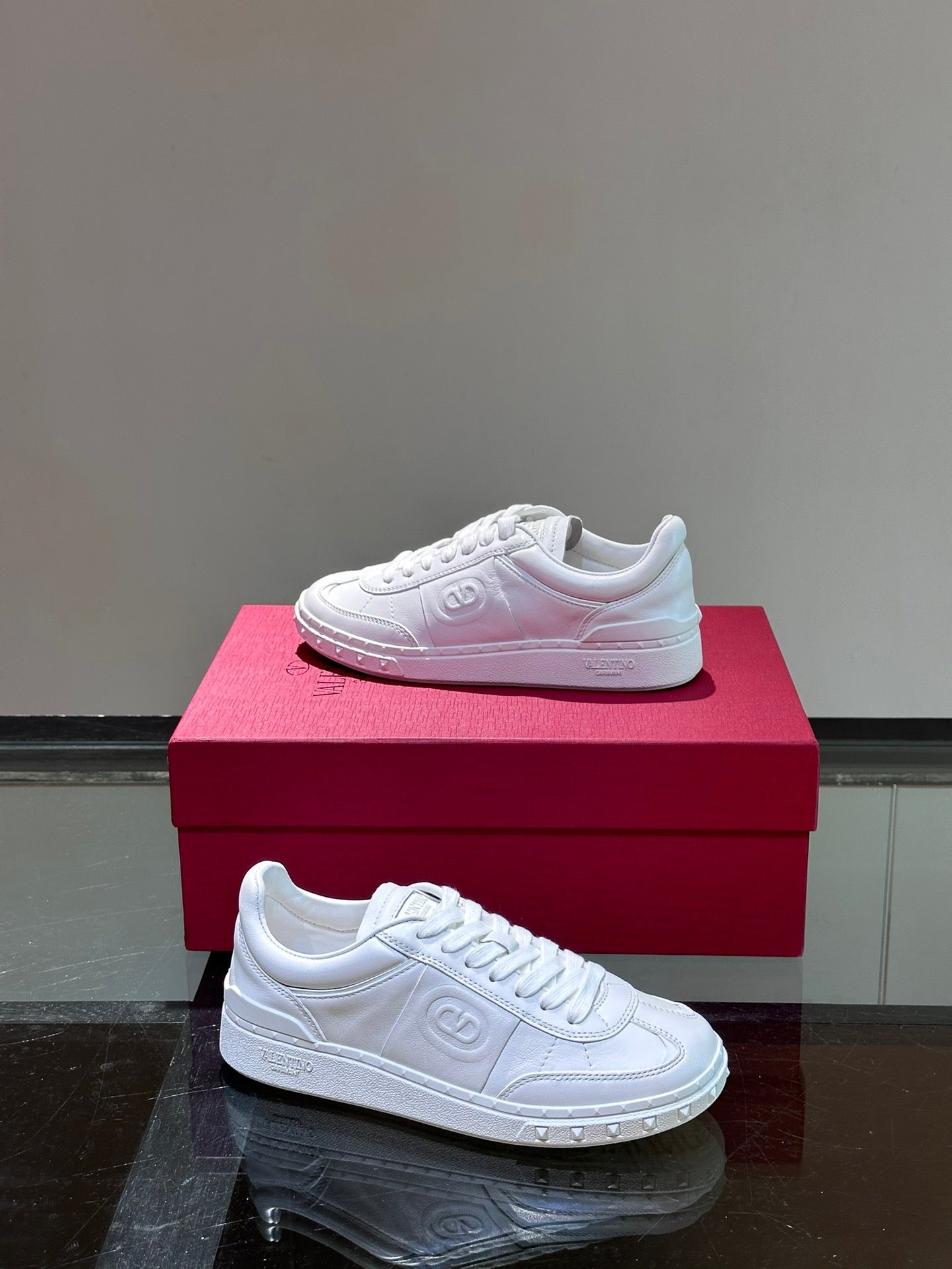 VAL White Shoes -176 Designer Sneakers