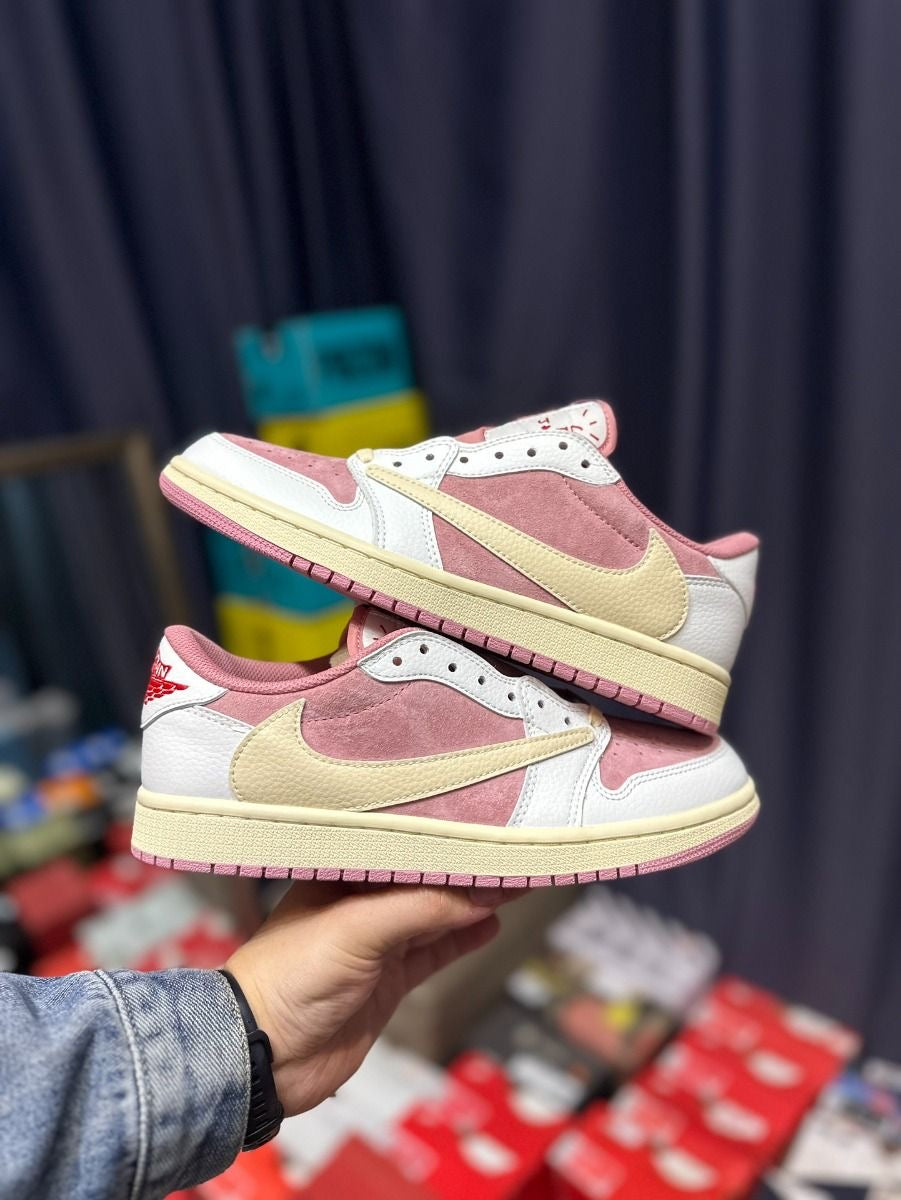 Custom Travis Scott x Air Jordan 1 DM7866-600