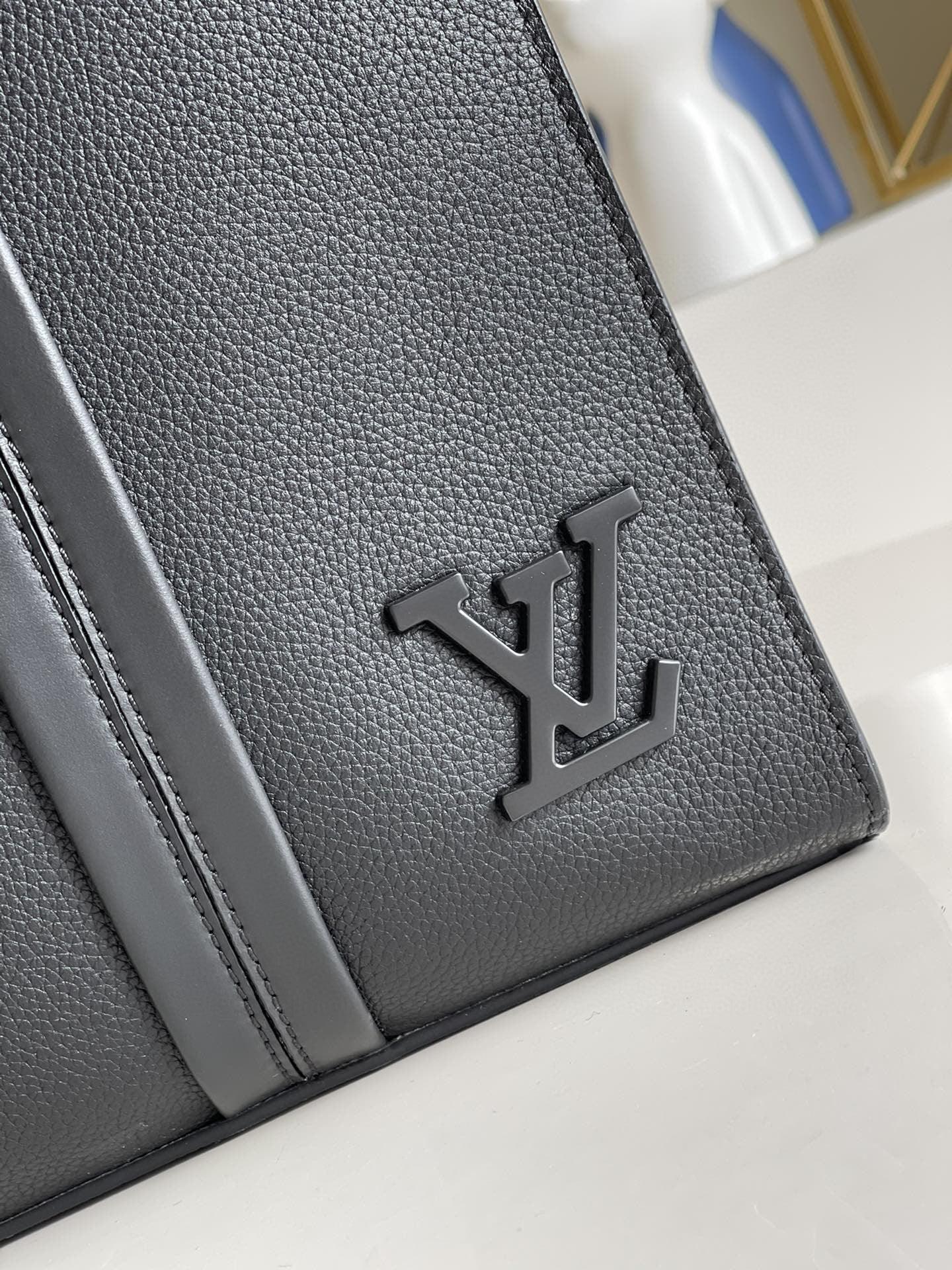 LV Aerogram Tote M57308 luxurysteps