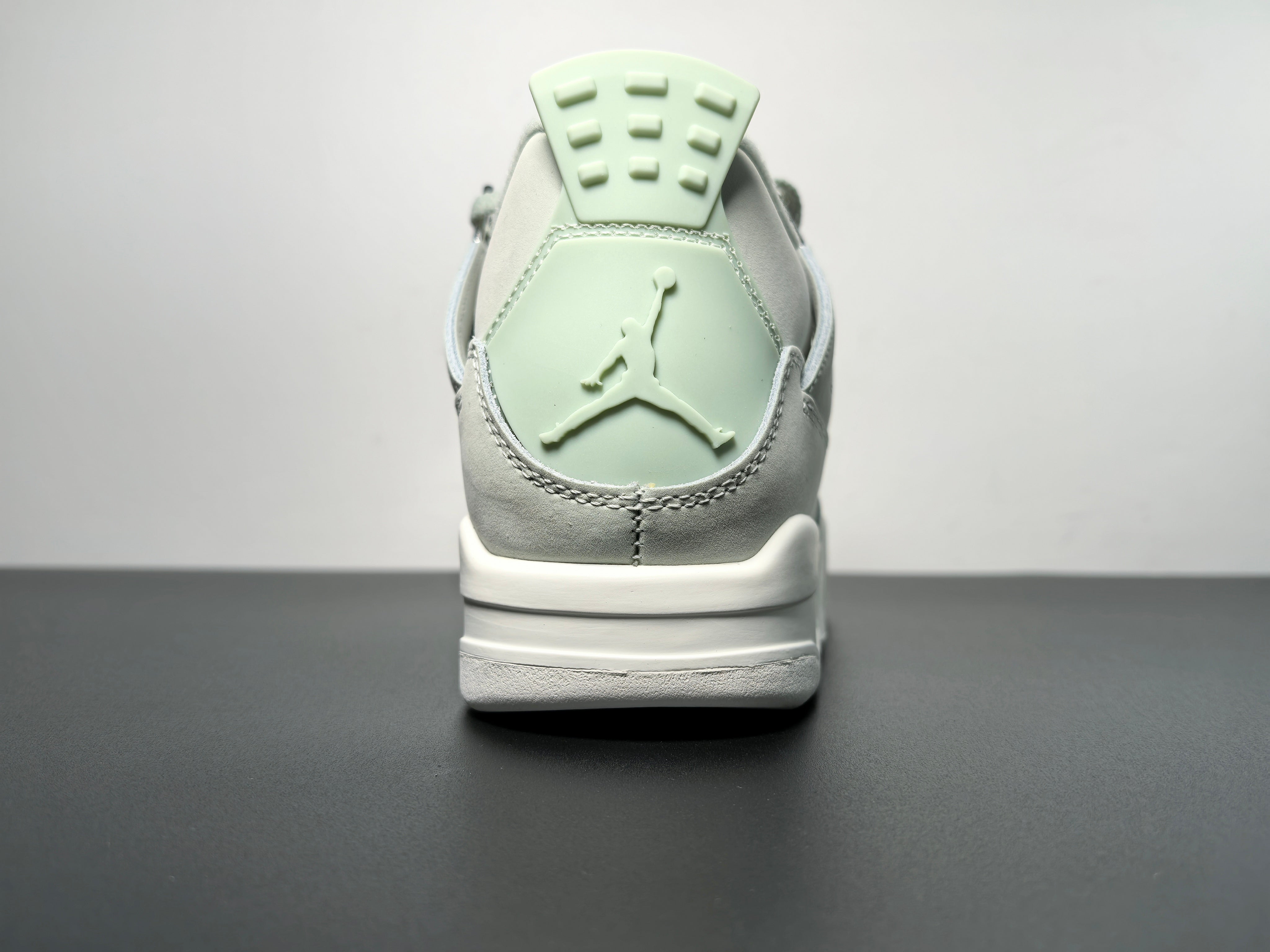 Wmns Air Jordan 4 Retro 'Seafoam Sail