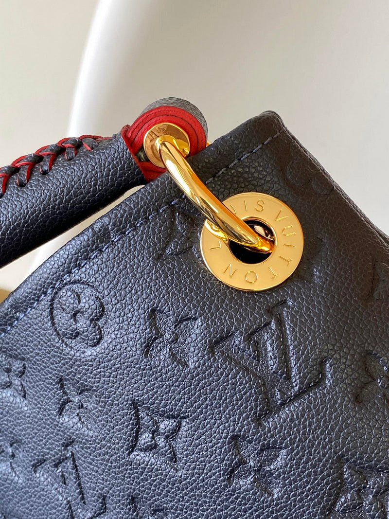 Luxury Bag LV Monogram M43237 sneakeronline