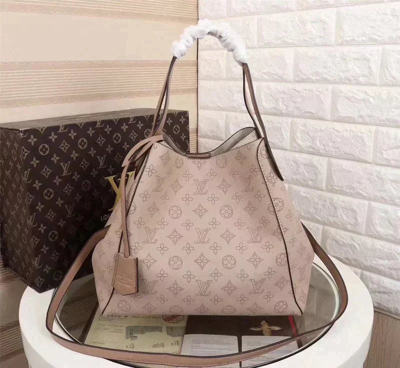 1984  - LV Bags Top Quality 120