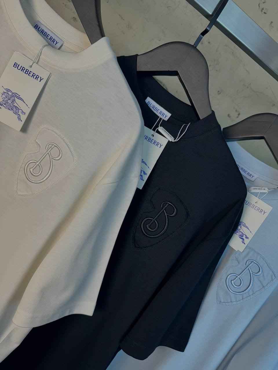 Sneakerhill - Burberry T-Shirt 006