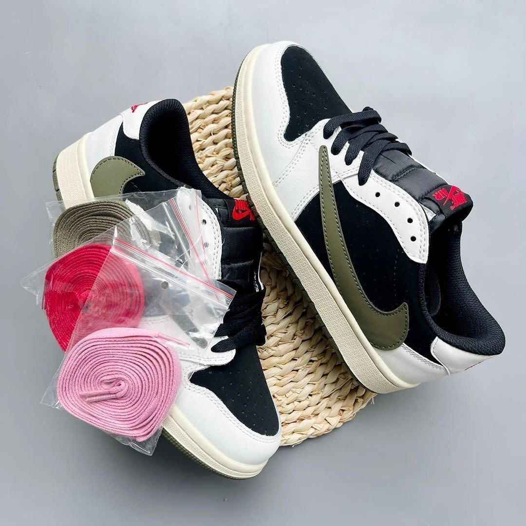 Custom Travis Scott x Fragment x Air Jordan 1 Low DZ4137 106