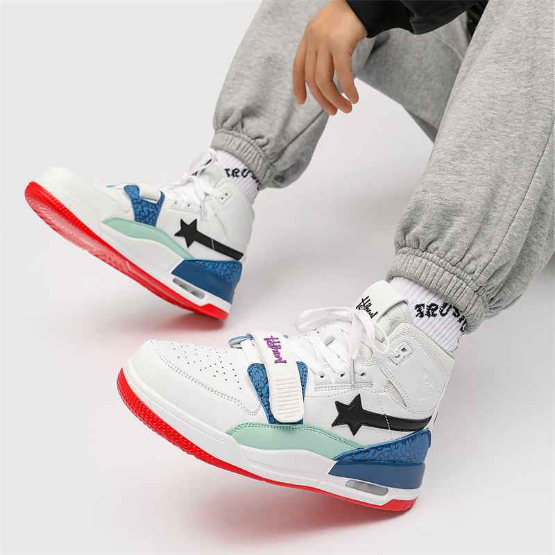 Classic Shoes - White Stars Sneakers