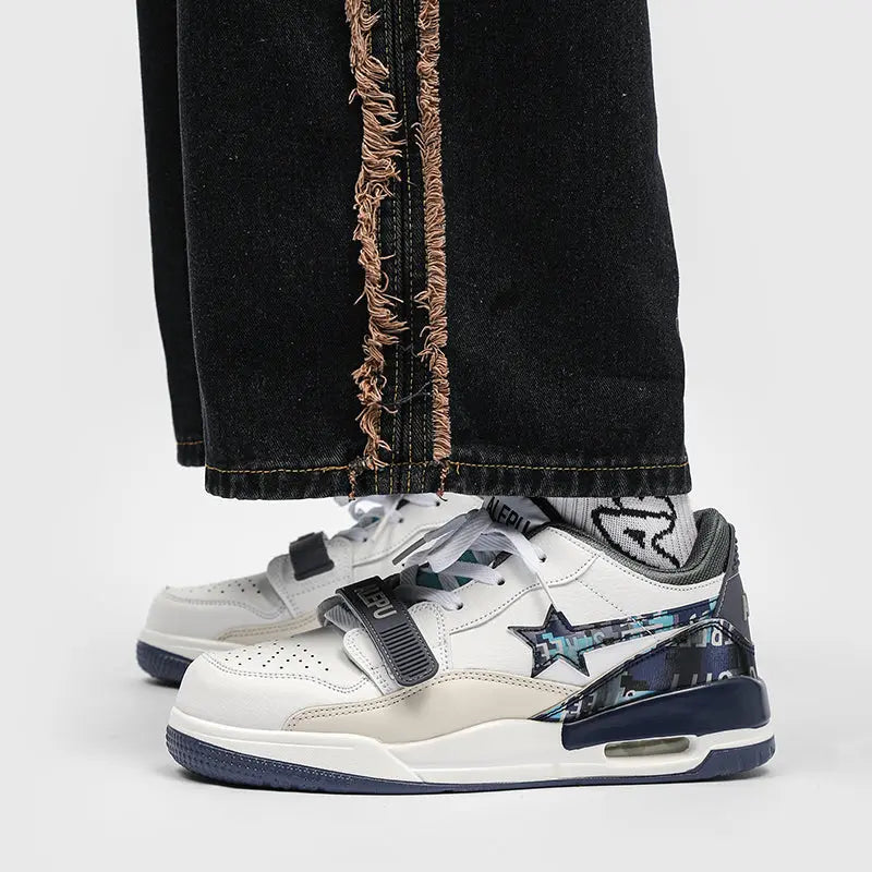 Conqueror Speed T4 Sneakers