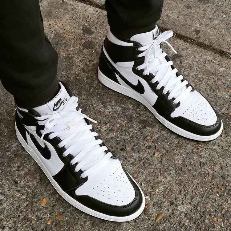 Custom Air Jordan 1 Black Retro High Q