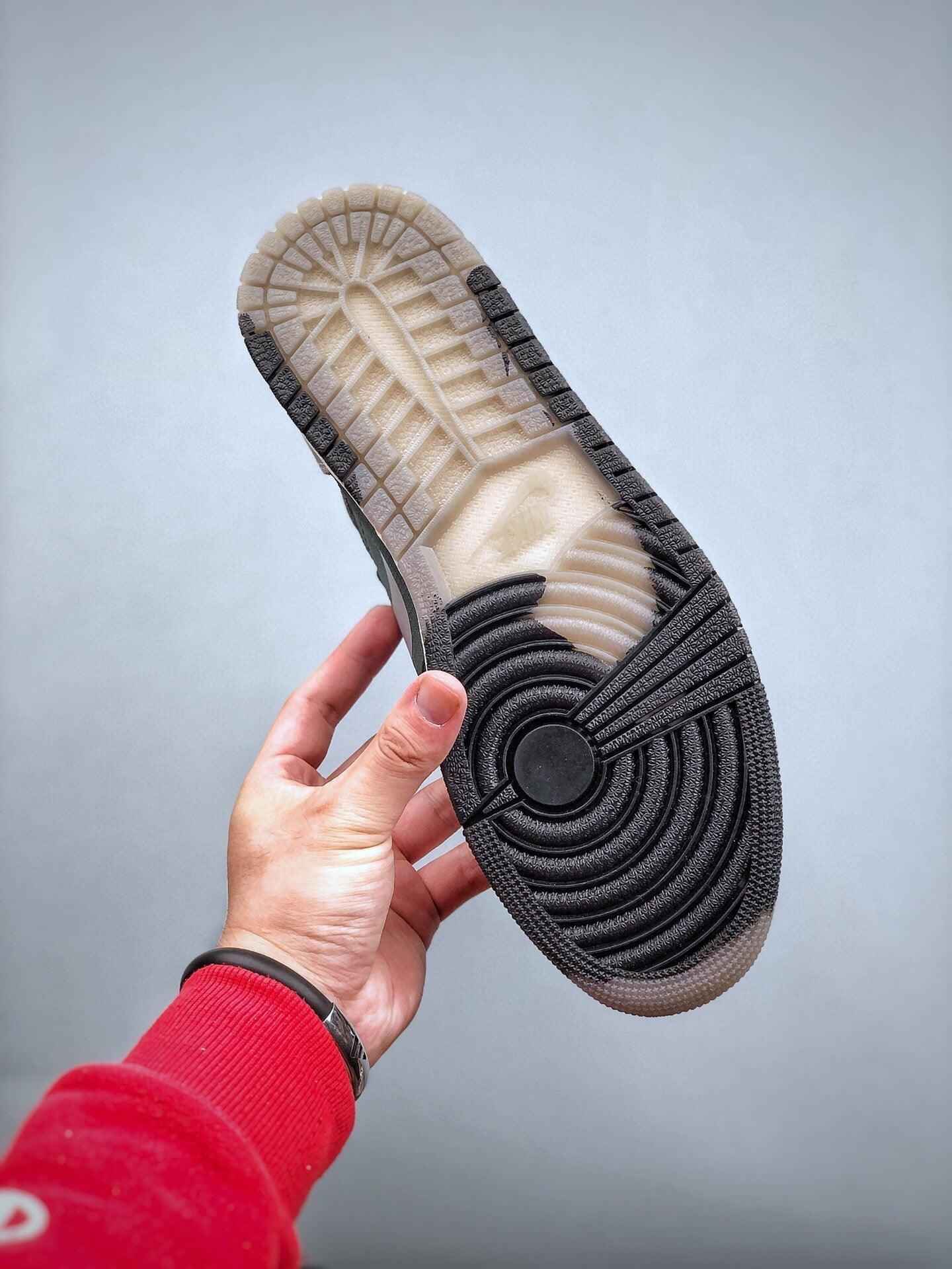 Custom Air Jordan 1 DB2889-001