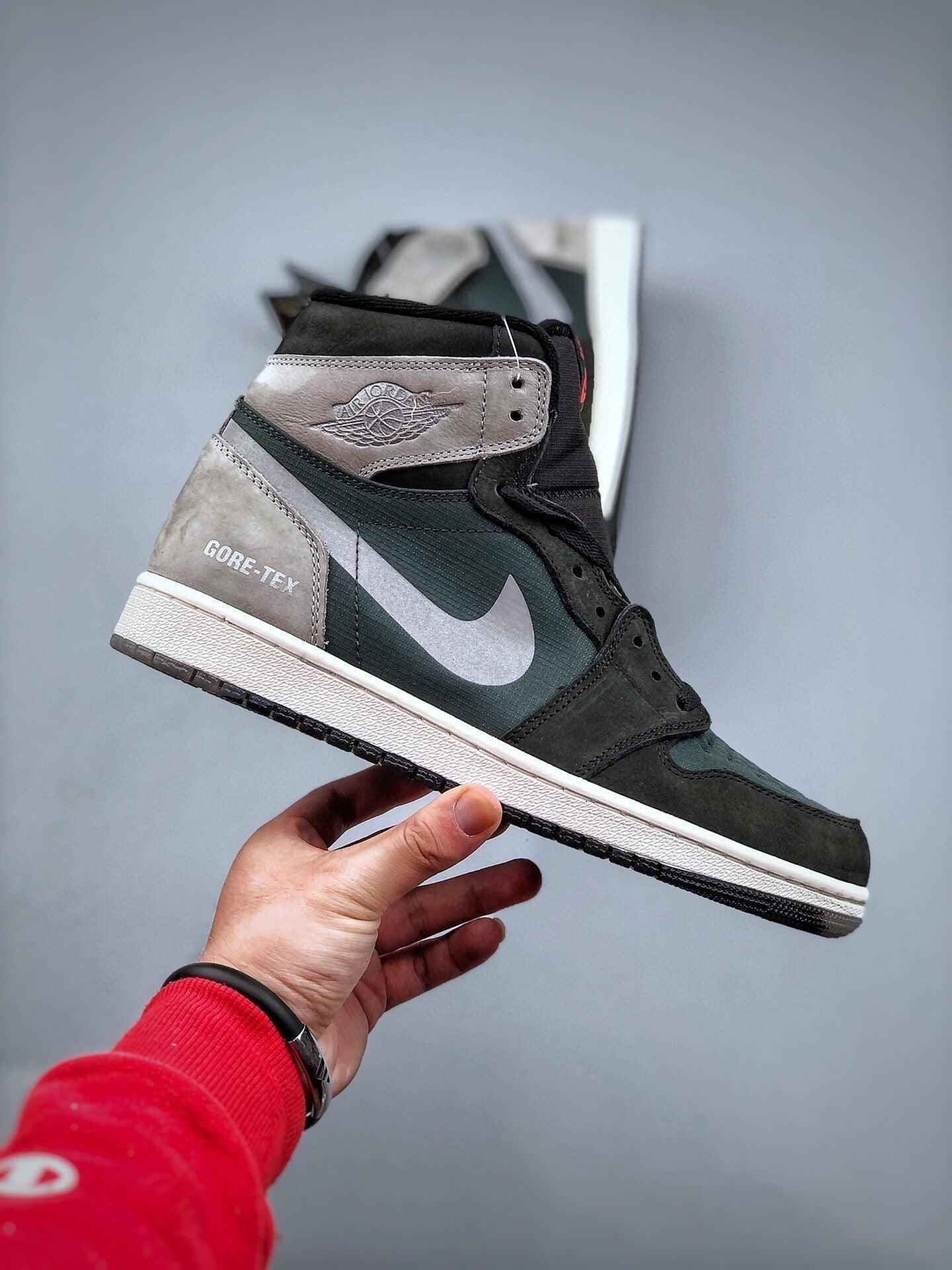 Custom Air Jordan 1 DB2889-001