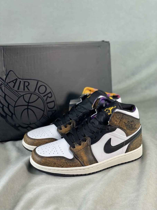 Custom Air Jordan 1 Mid DQ8417-071