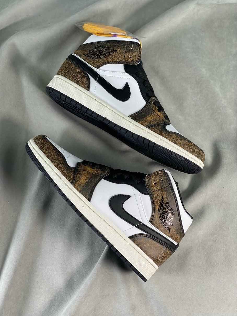 Custom Air Jordan 1 Mid DQ8417-071