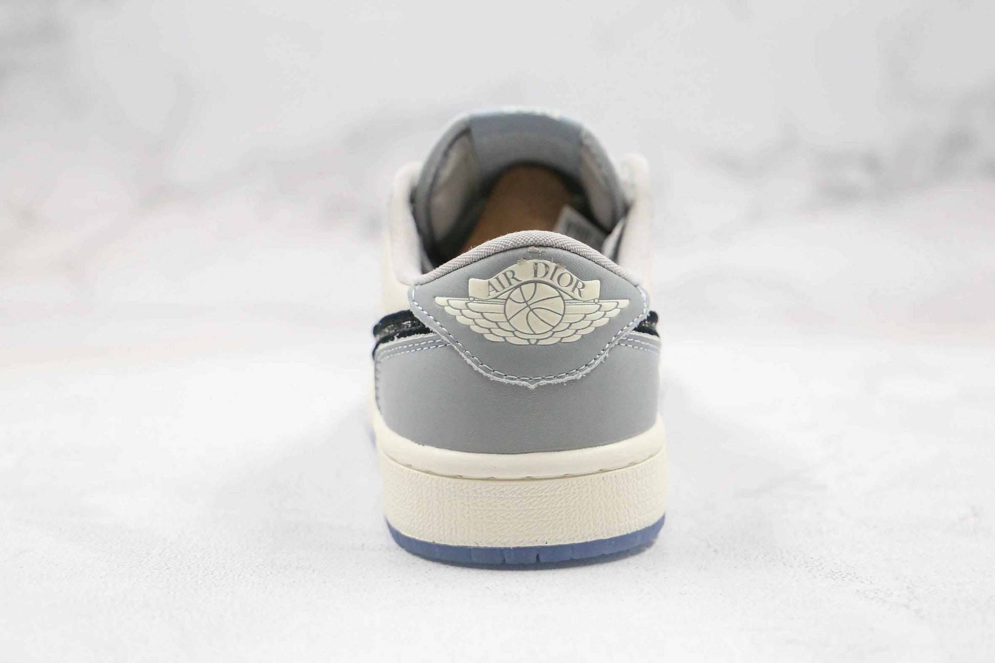 Custom Air Jordan 1 x DİOR High OG
