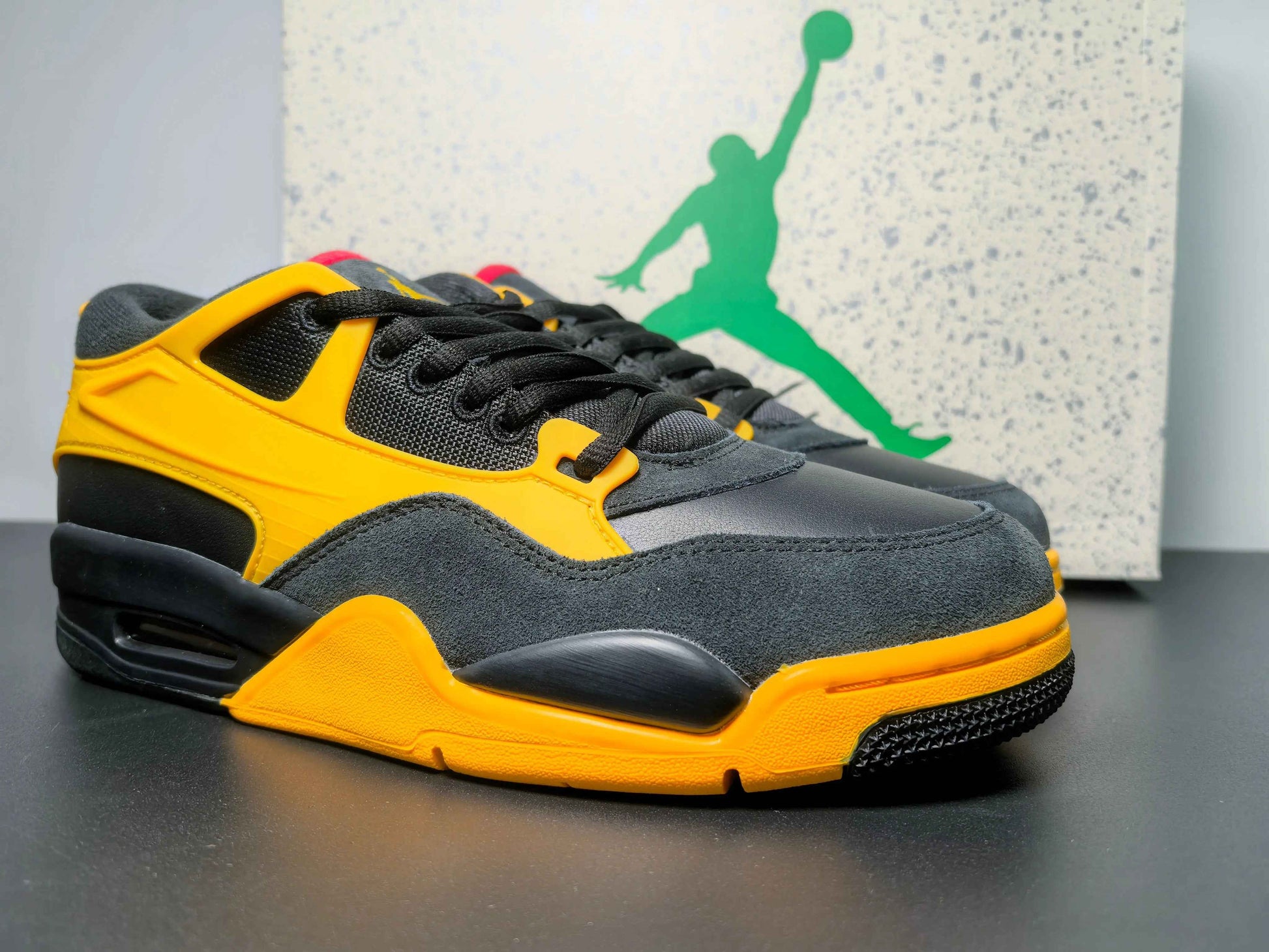Custom Air Jordan 4 RM “Bruce Lee” FQ7939-007