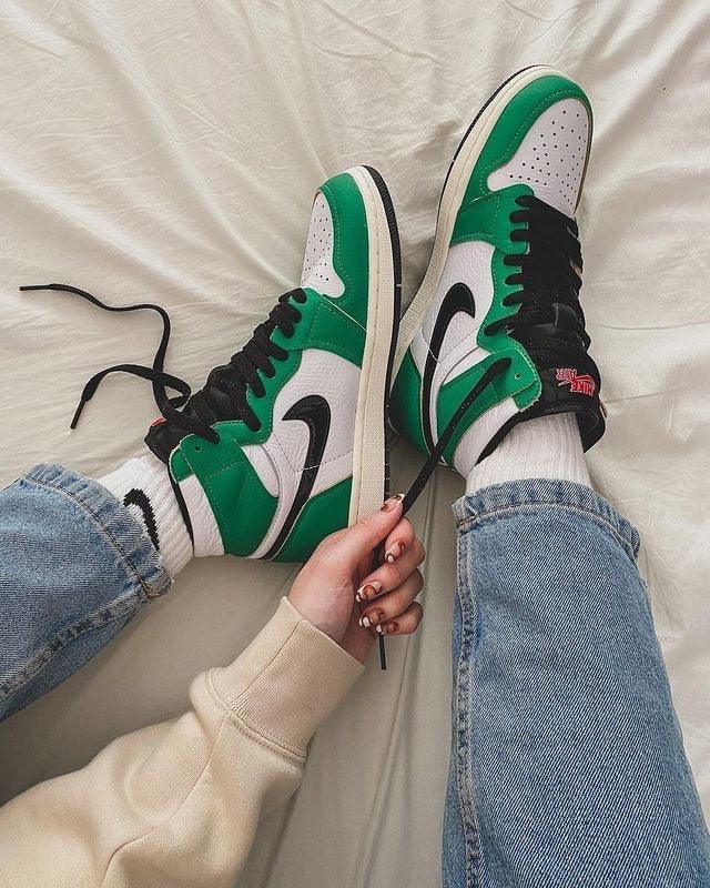 Custom GREEN Jordan 1 High Q - sneakerhypesusa