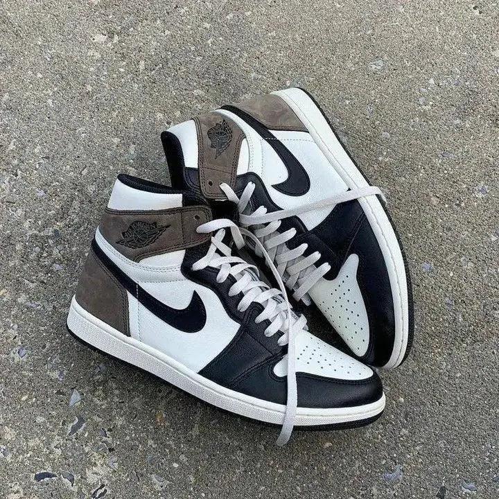 Custom Jordan 1  Retro High Dark Mocha High Q - sneakerhypesusa