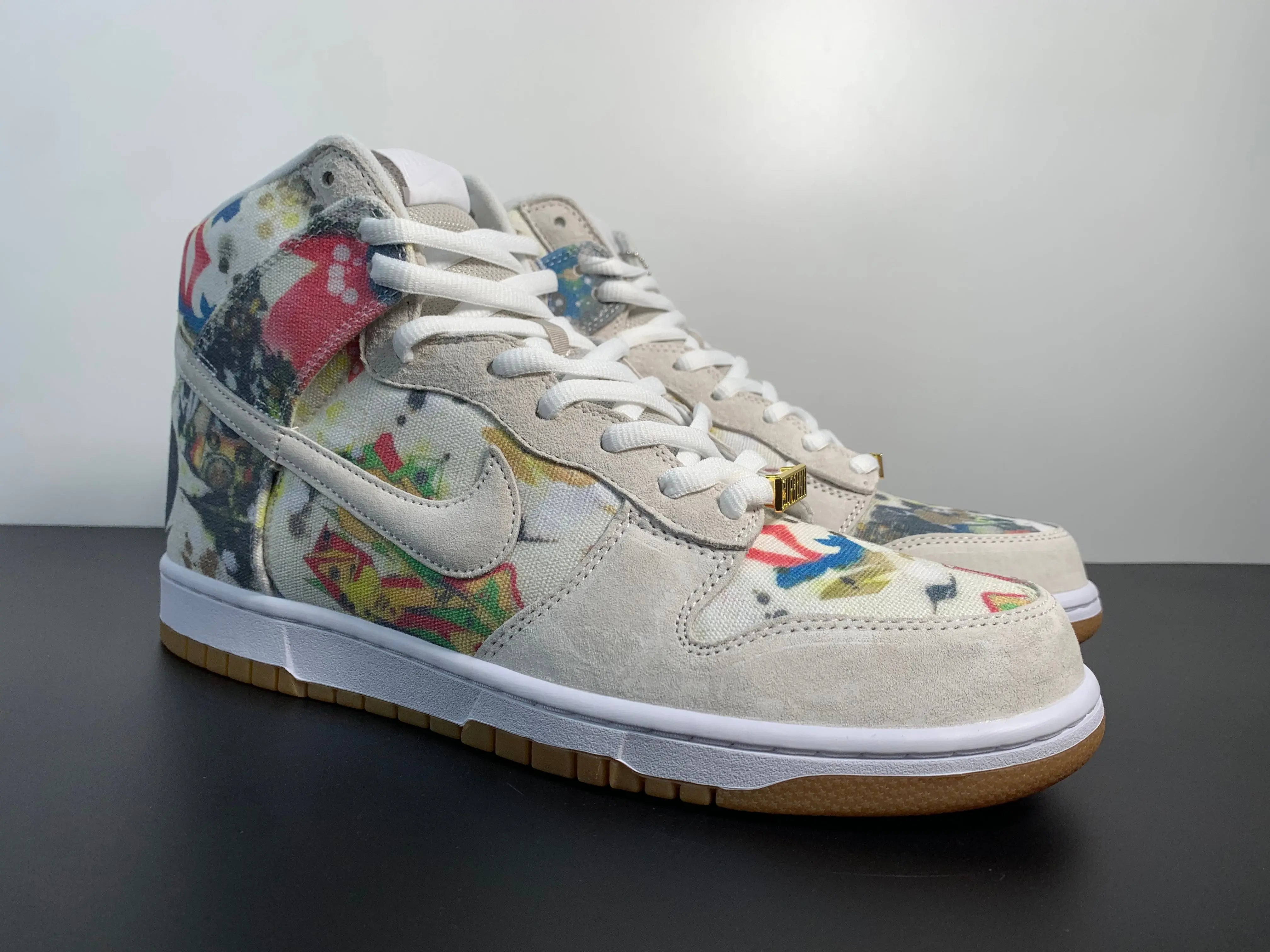 Custom Supreme x NK Dunk SB High Rammellzee Sneakerhill