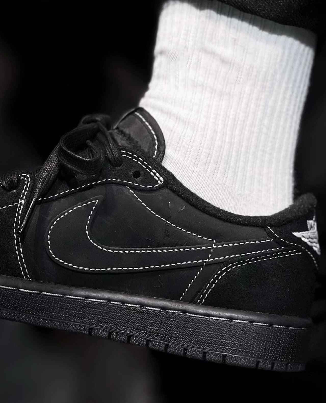 Custom Travis Scott x Fragment x Air Jordan 1 Low DM7866-001