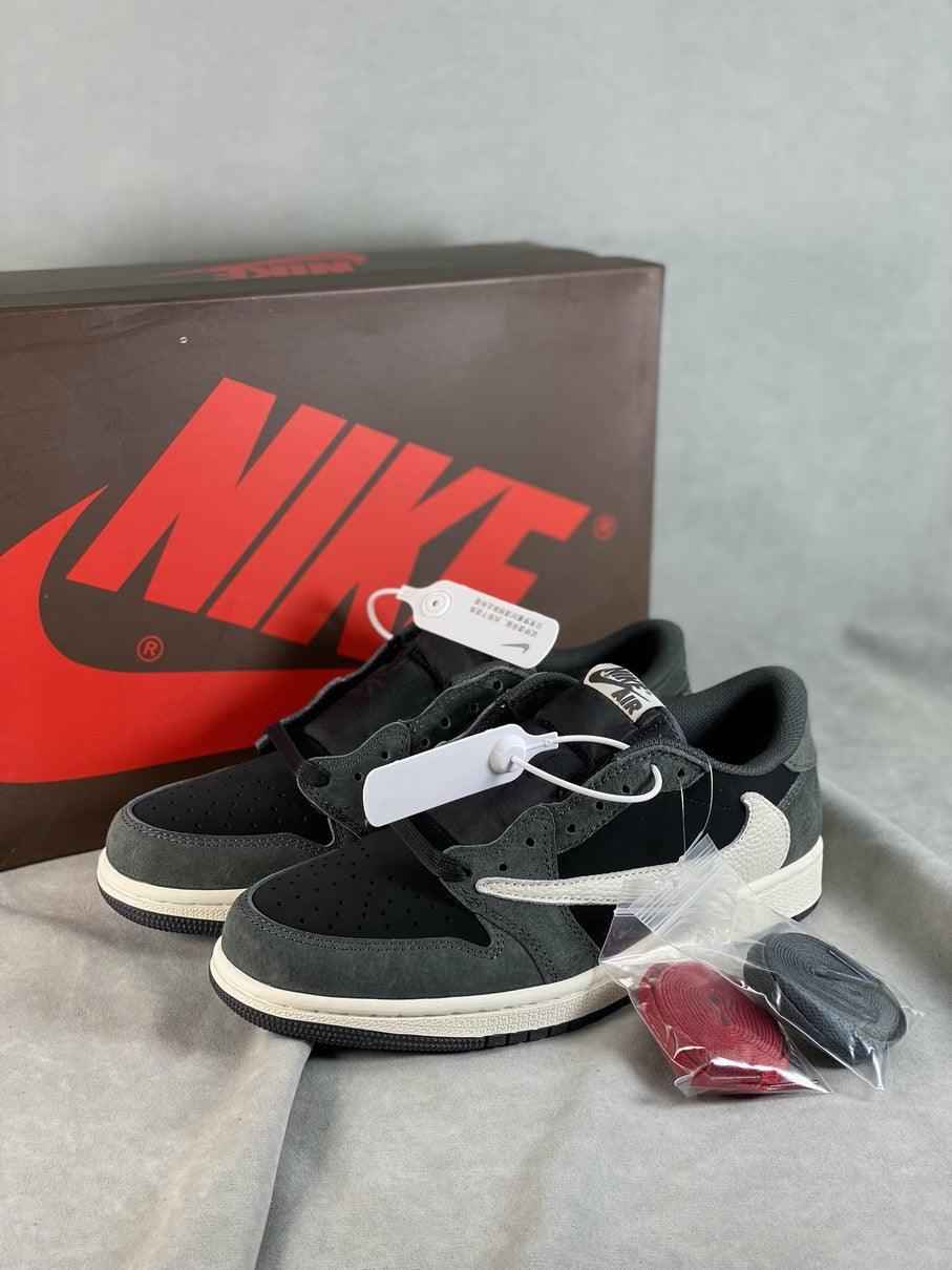Custom Travis Scott x Fragment x Air Jordan 1 Low DM7866-001