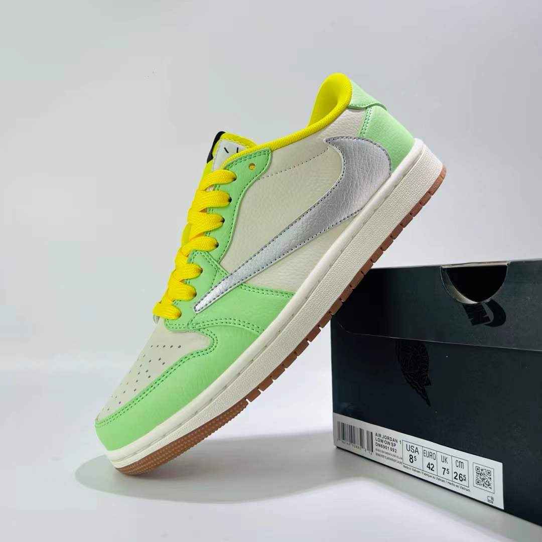 Designer Air Jordan 1 × Travis Scott DN6901 092