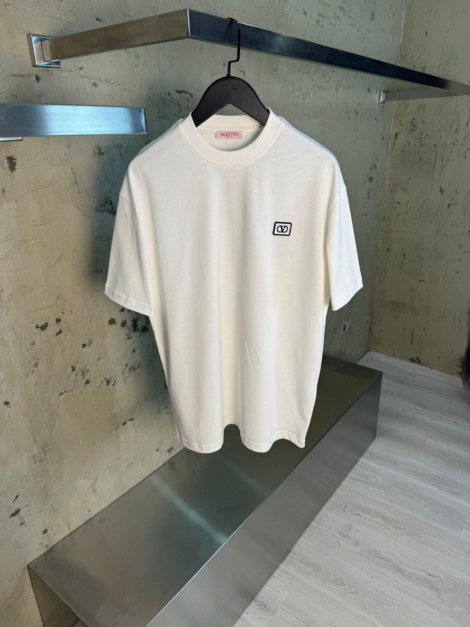 Tntwear® - Valentino T-Shirt 006