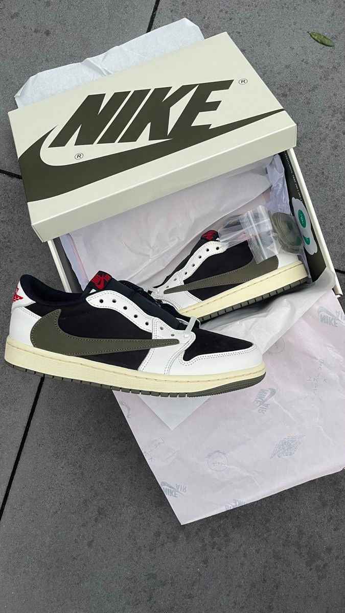 Custom Travis Scott x Fragment x Air Jordan 1 Low DZ4137 106