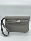 Kelly Depeches 25 Gris Etain Togo Calfskin Clutch Kilta bags