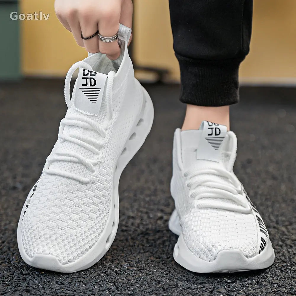 Juno Blaze T4 Sneakers