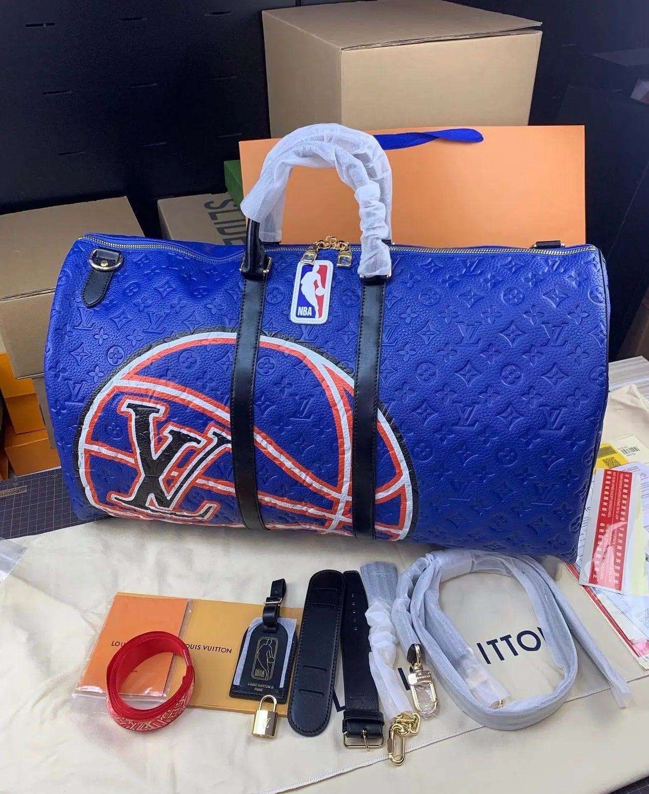 LV Keepall Bandoulière 55 NBA Taurillon Monogram M21105 outblackco