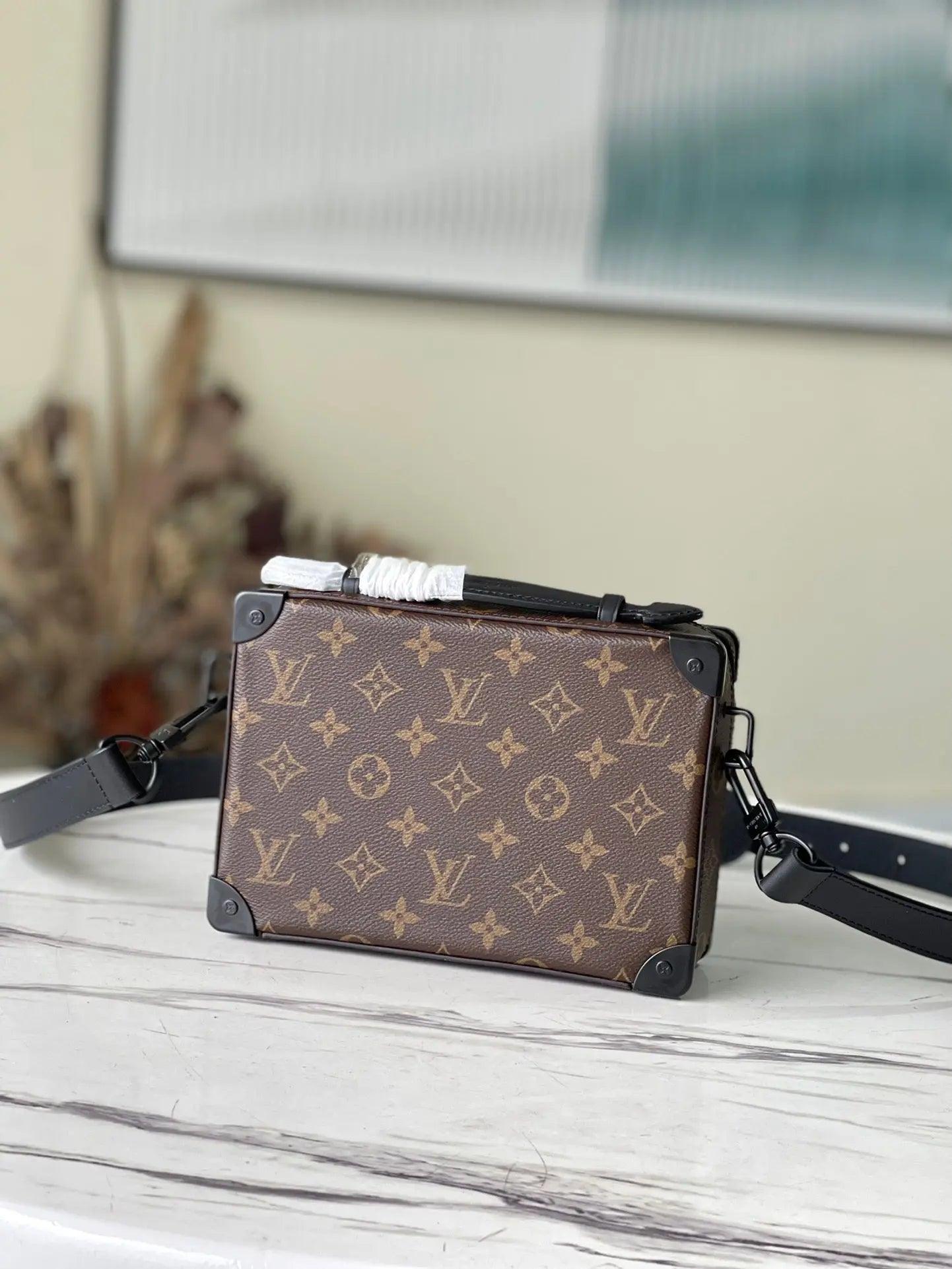 LV MONOGRAM M45935 LUXURYSTEPSCO