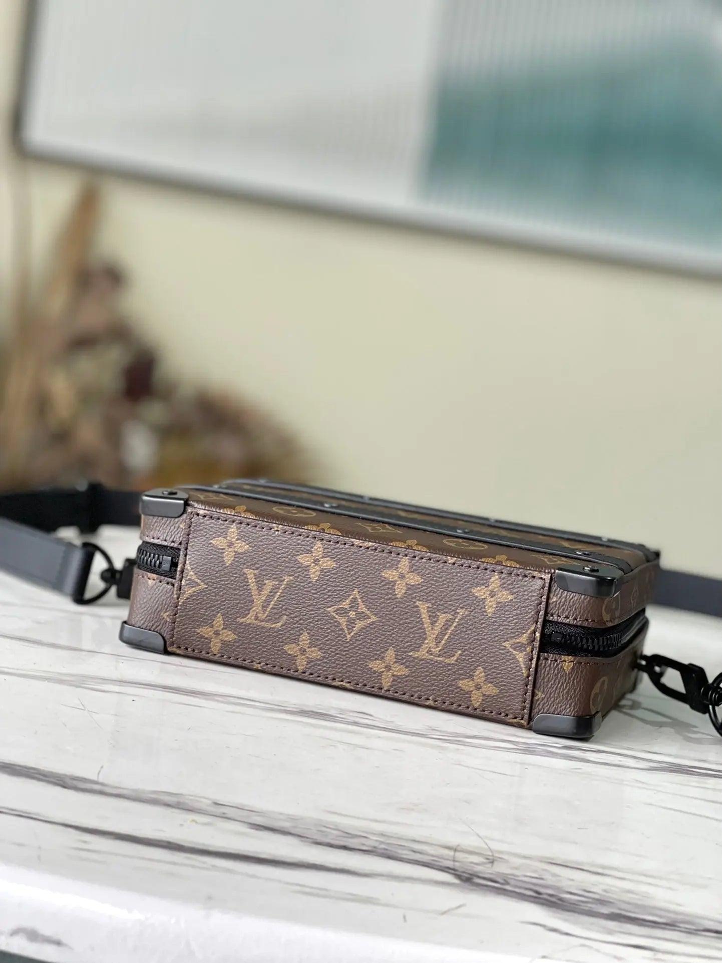 LV MONOGRAM M45935 LUXURYSTEPSCO