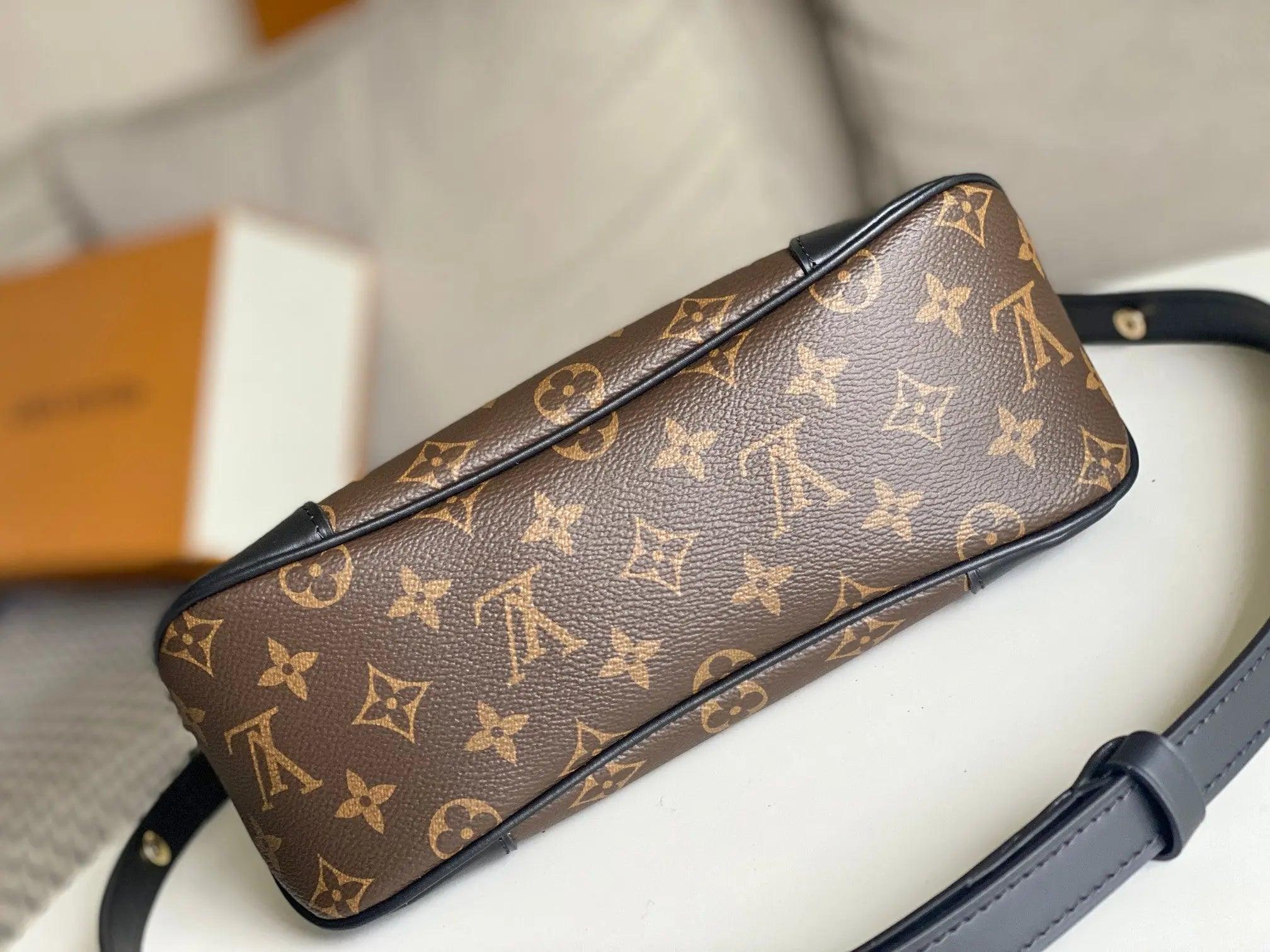 LV Monogram M45832 outblackco