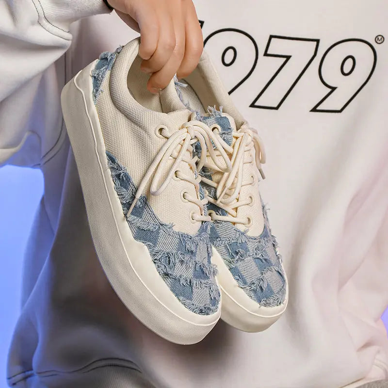 QUAKE 'Intensity' T4 Sneakers - 1984