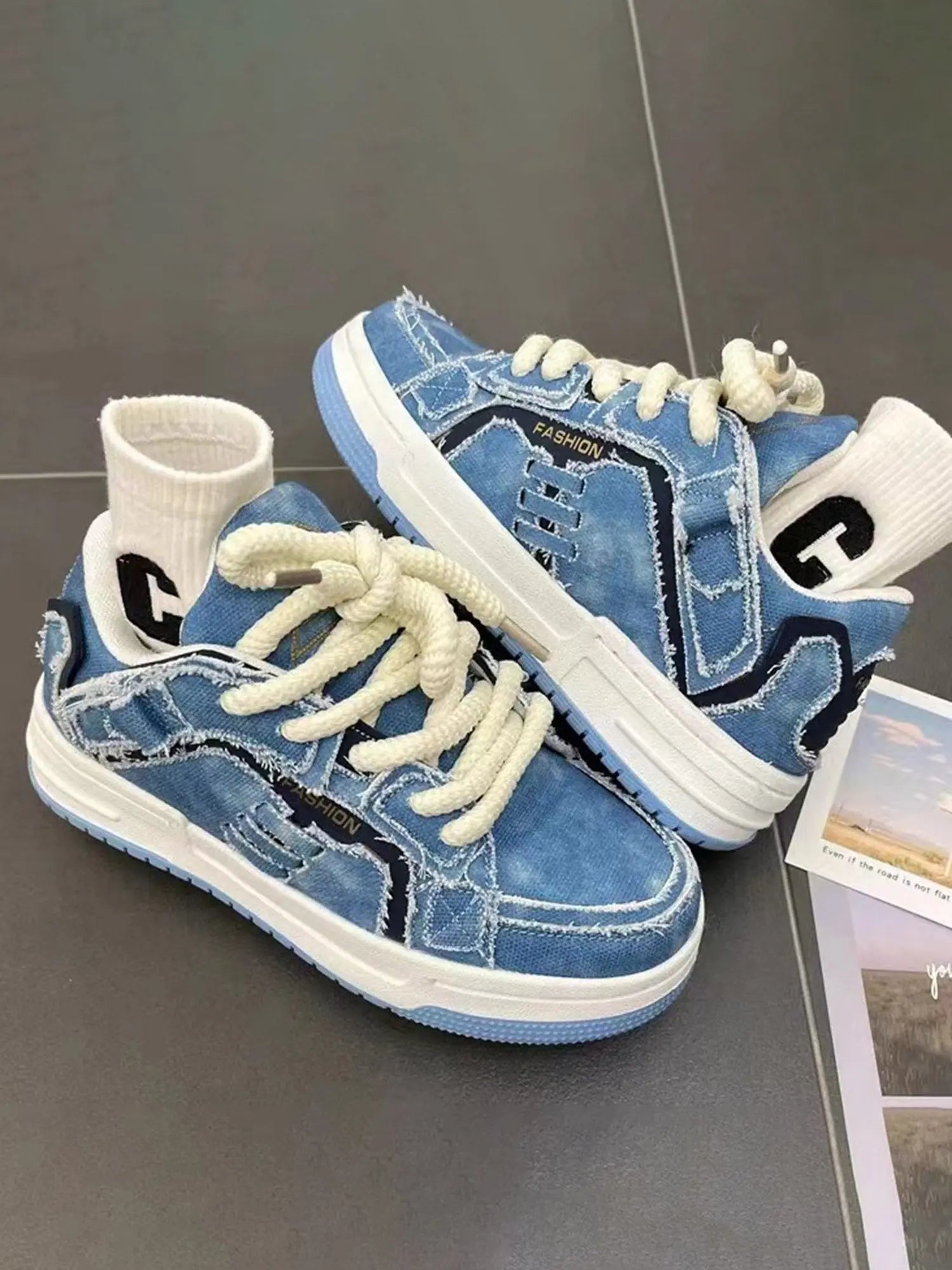 Shredded Denim Patchwork Sneakers SP240330Q5YC