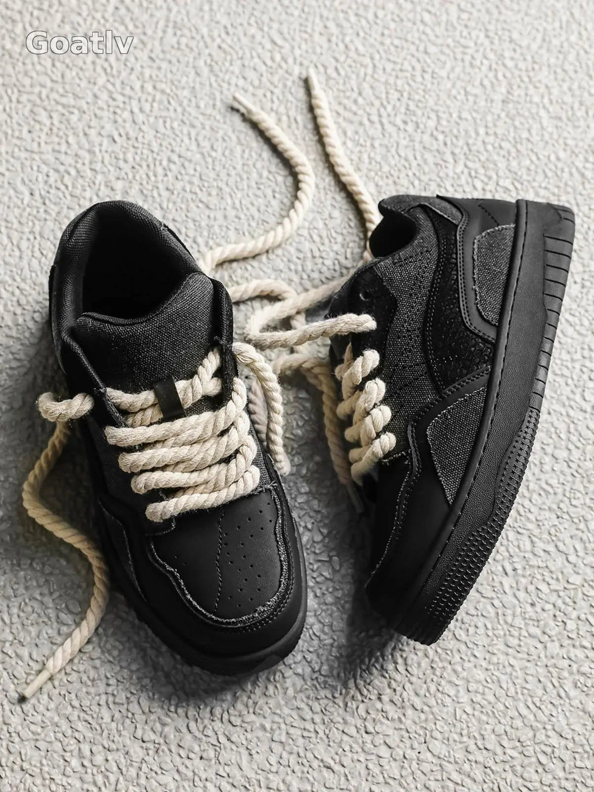 Sneakerhill Canvas Splicing Low Top Sneakers - 1984
