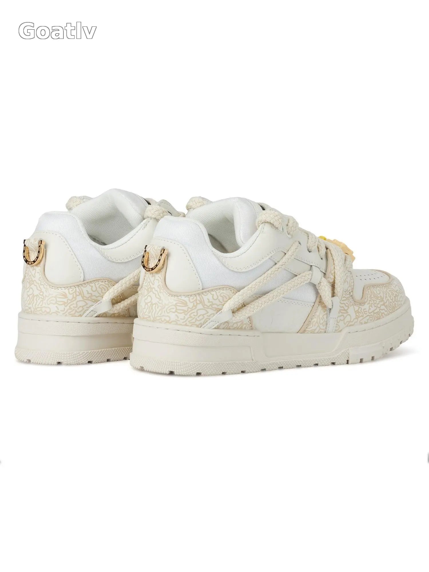 Sneakerhub Everything Goes With Casual Sneakers - 1931 - 1984