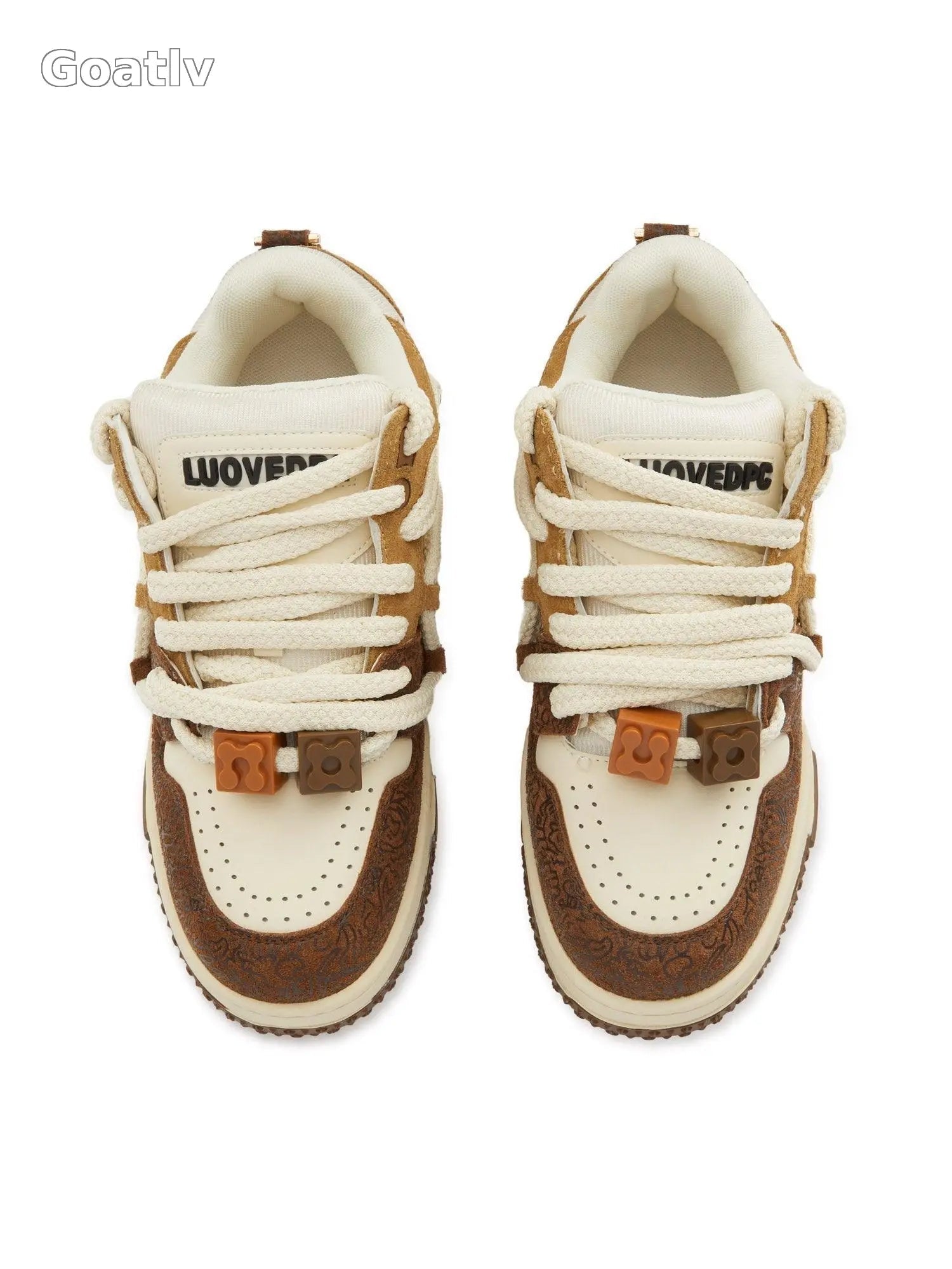 Sneakerhub Everything Goes With Casual Sneakers - 1931 - 1984