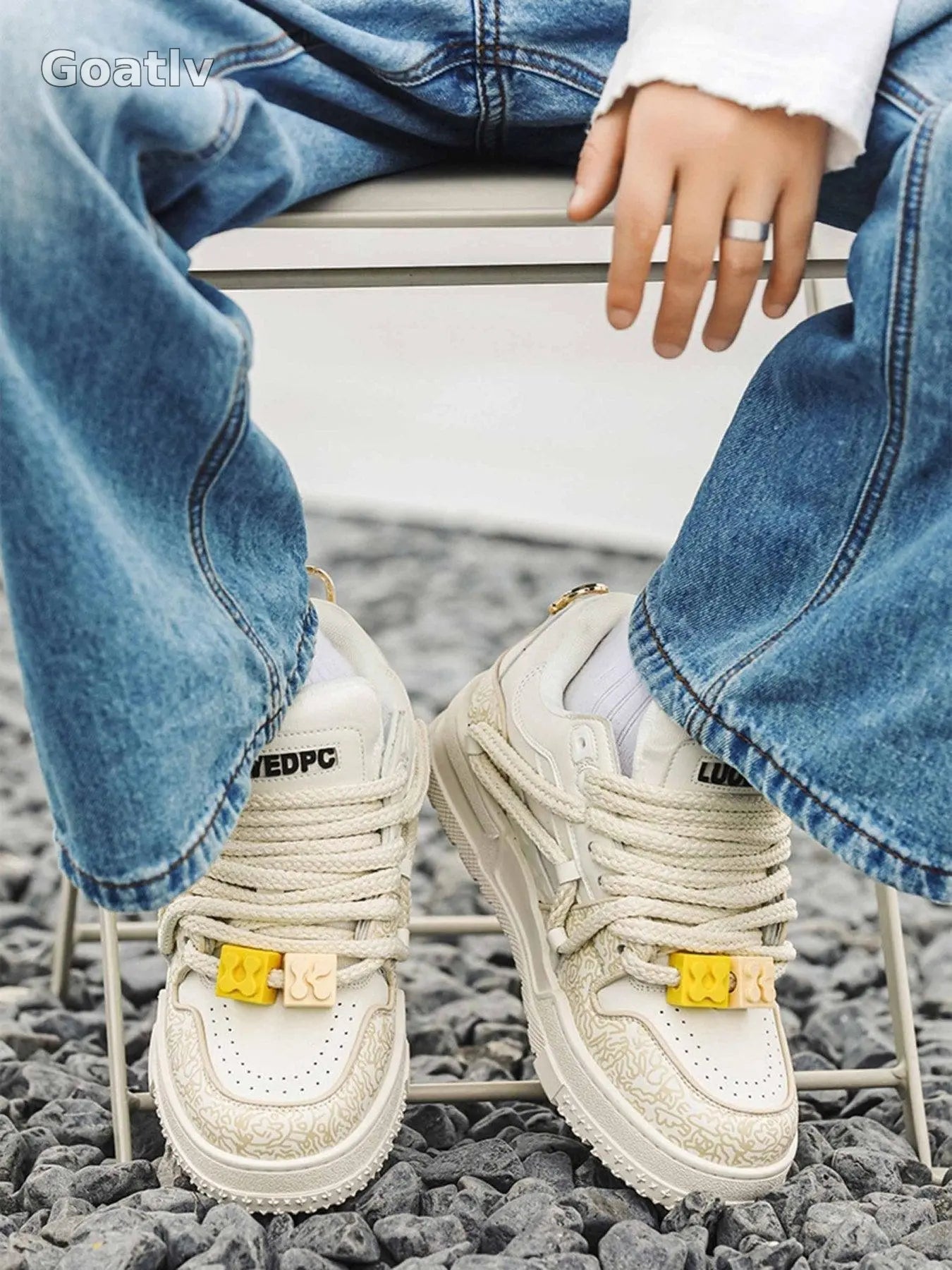 Sneakerhub Everything Goes With Casual Sneakers - 1931 - 1984
