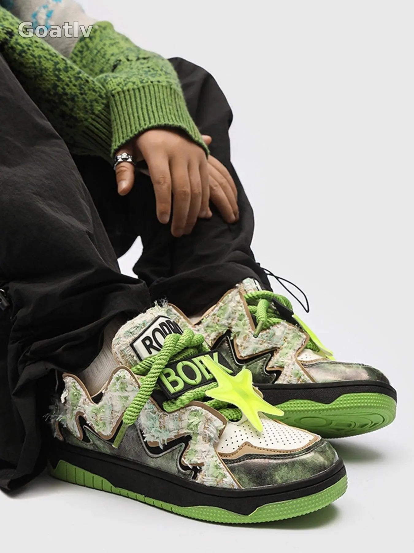 Sneakerhub Retro High Street Sneakers - 2011 - 1984
