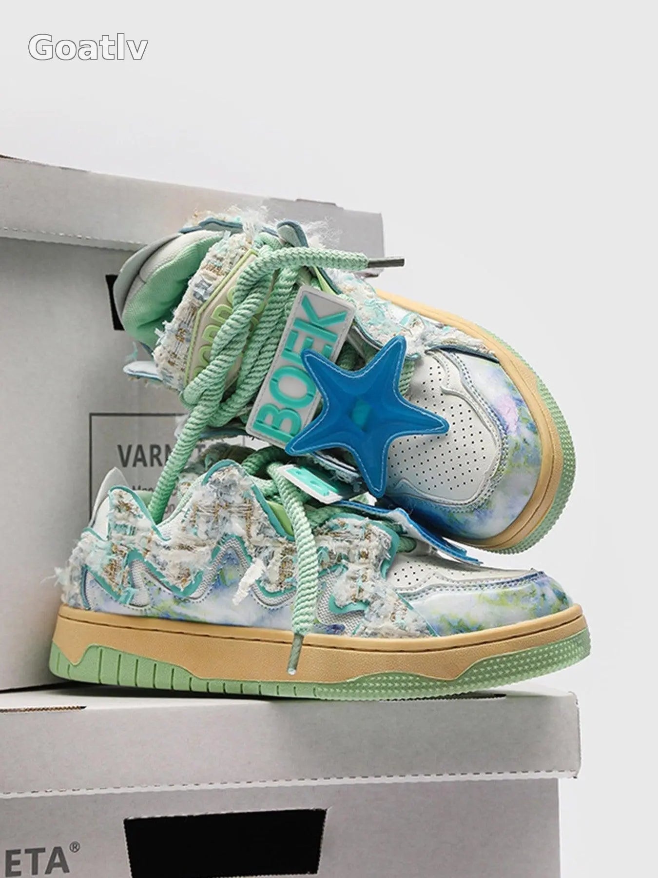 Sneakerhub Retro High Street Sneakers - 2011 - 1984