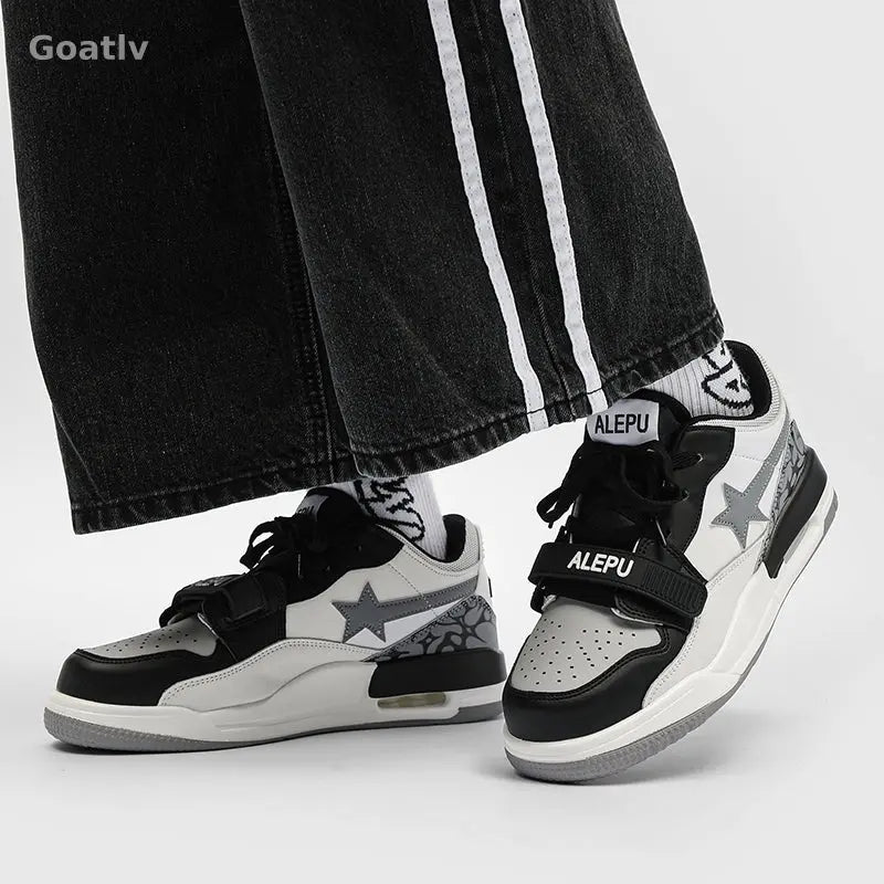 Summit Pulse T4 Sneakers
