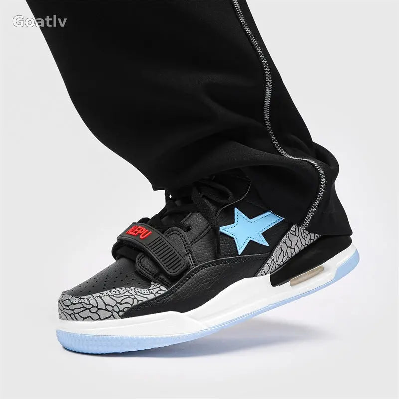 Summit Pulse T4 Sneakers