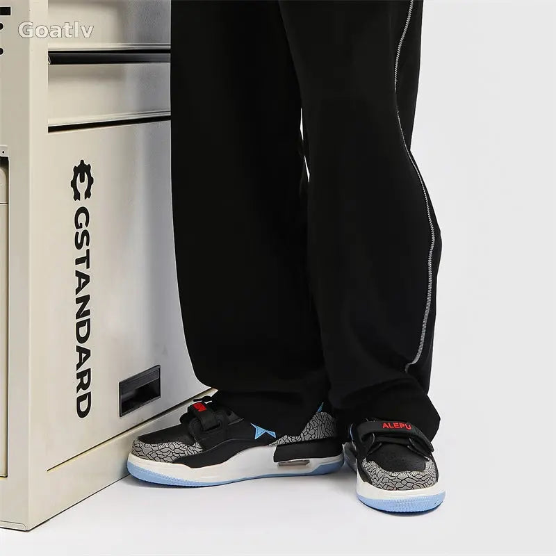 Summit Pulse T4 Sneakers