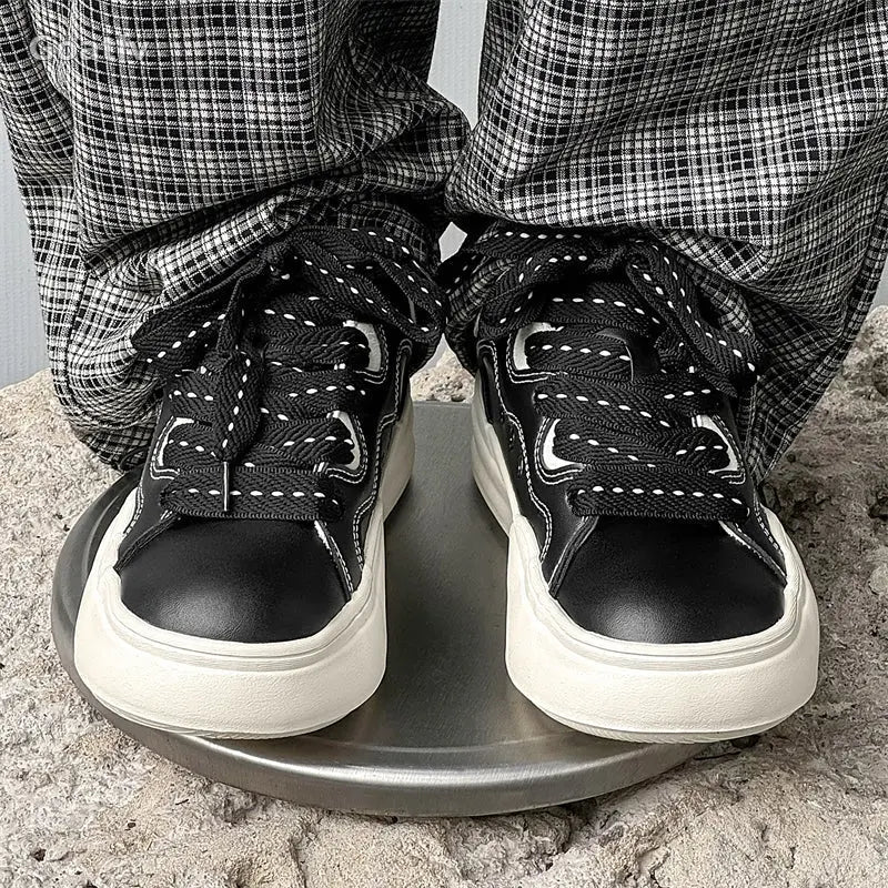 ZEAL 'Next Gen Love' T4 Sneakers - 1984
