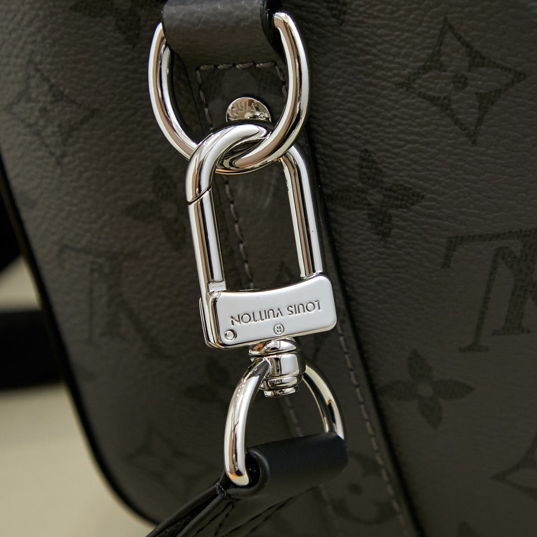 New Fashion Bags LV Monogram Eclipse City Keepall 25 sneakeronline