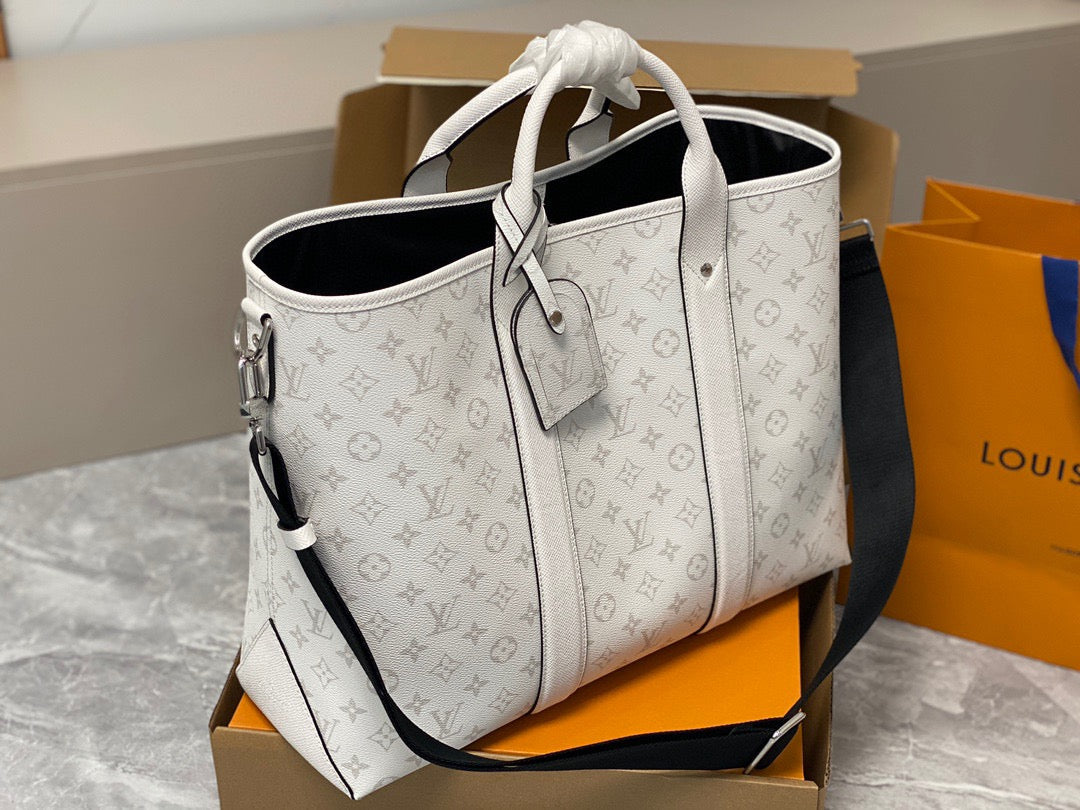 Luxury Bag Monogram M0987 sneakeronline