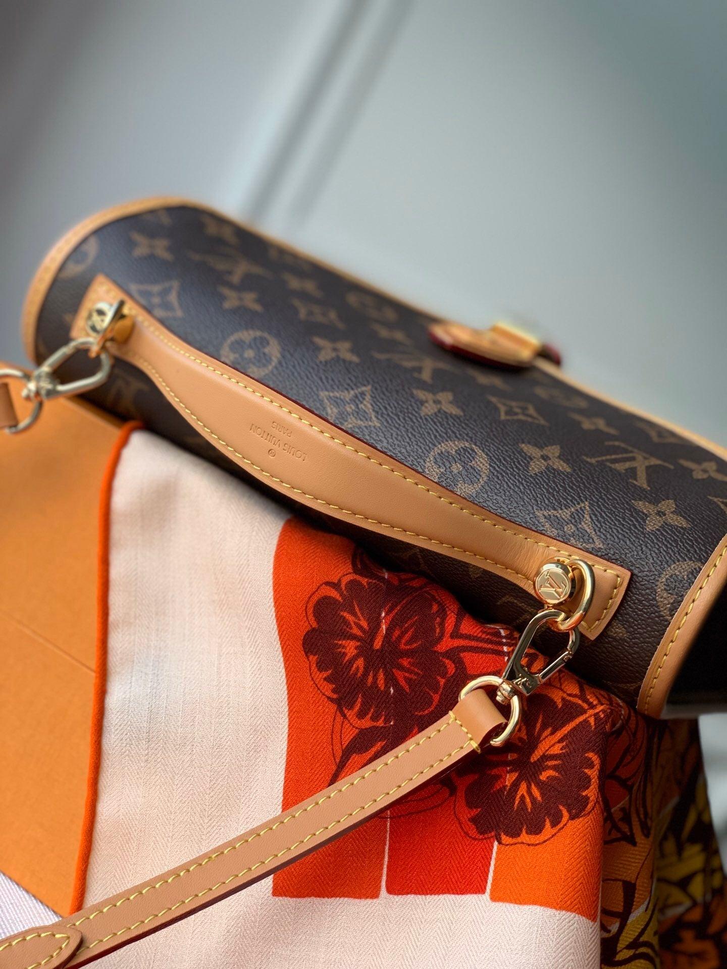 LV Nicolas Ghesquière Bel Air Monogram M44919 luxurysteps